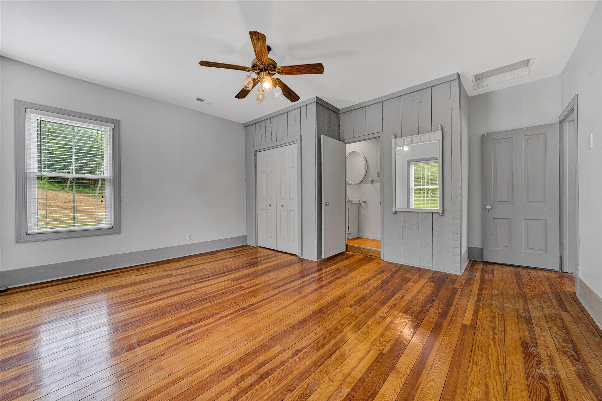 5827 Botetourt Road Fincastle, VA 24090 - Photo 39 of 65 35-DSC00079