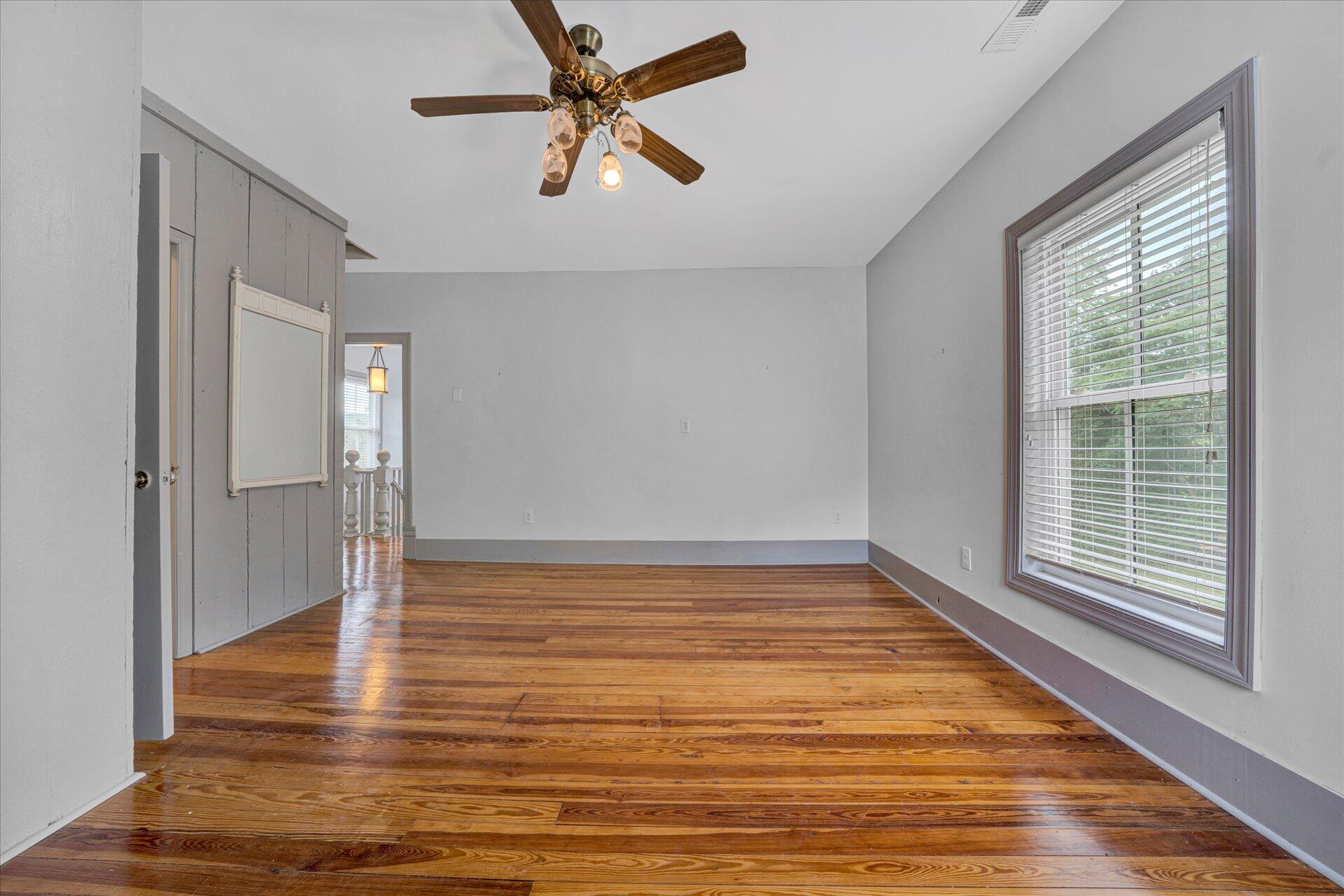 5827 Botetourt Road Fincastle, VA 24090 - Photo 40 of 65 36-DSC00082