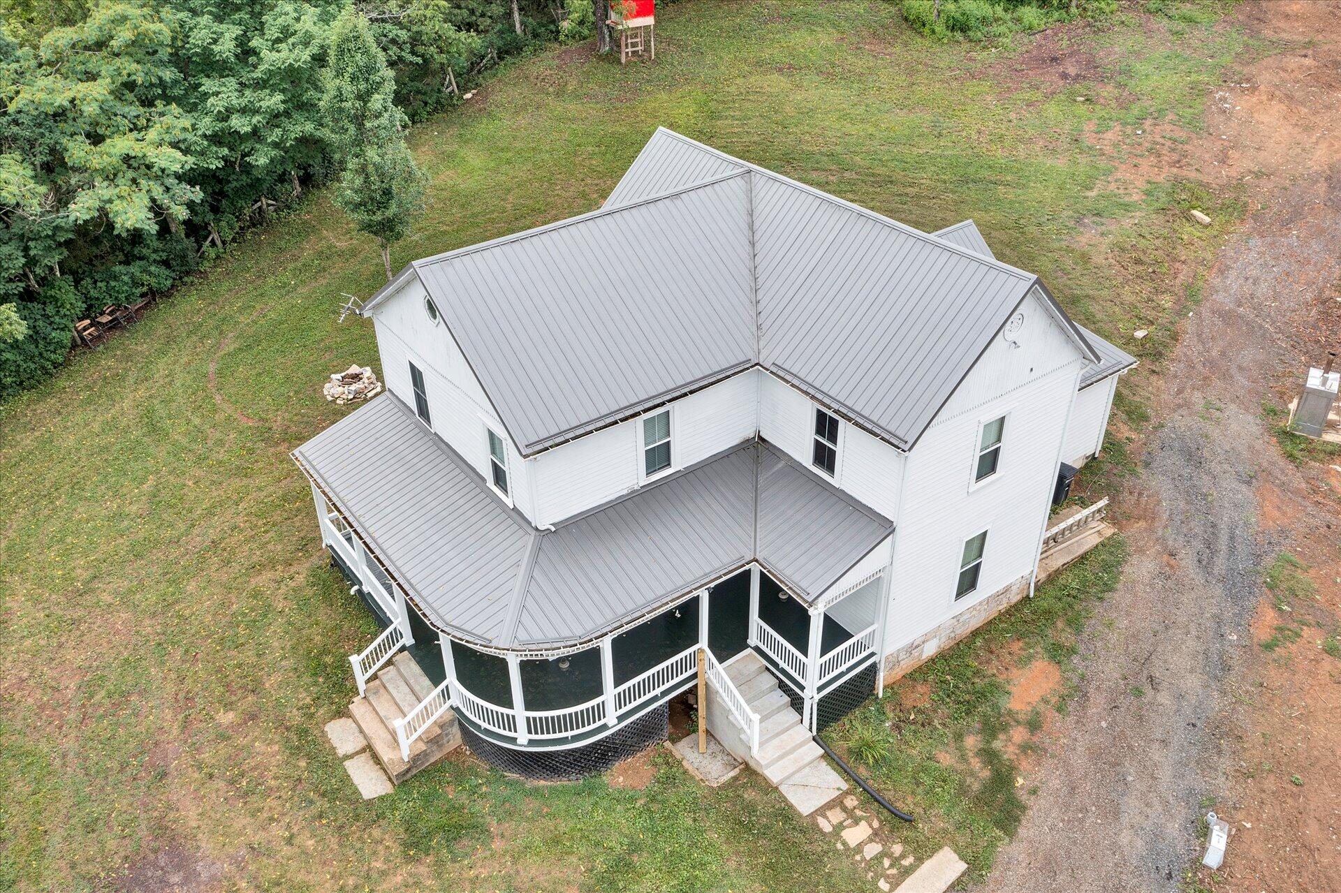 5827 Botetourt Road Fincastle, VA 24090 - Photo 5 of 65 05-DJI_0293