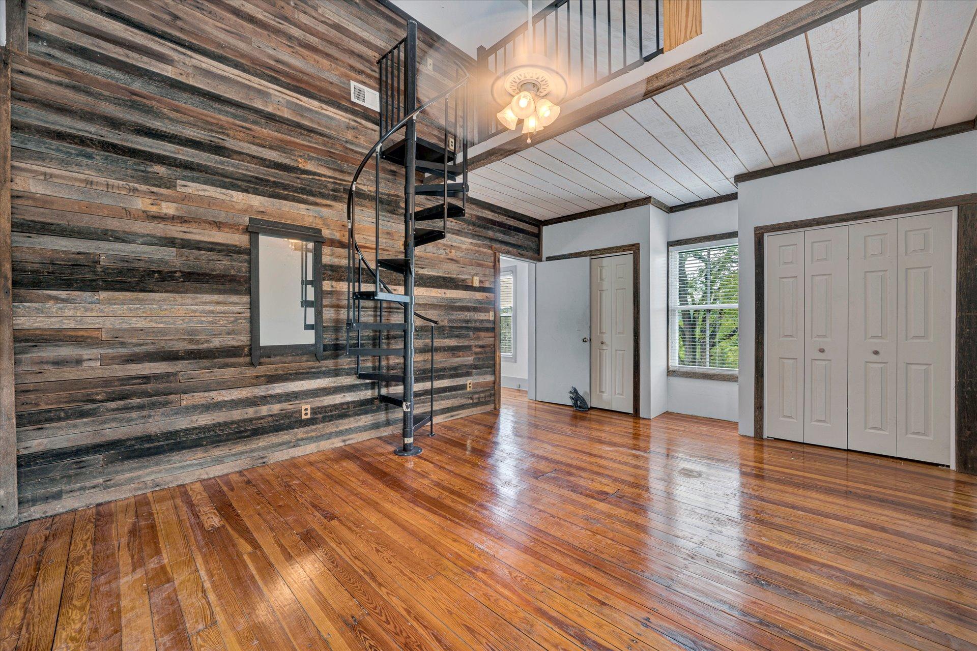 5827 Botetourt Road Fincastle, VA 24090 - Photo 47 of 65 43-DSC00103