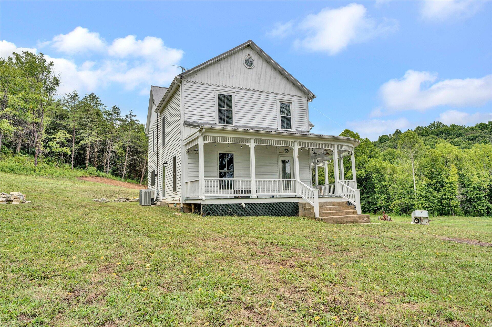 5827 Botetourt Road Fincastle, VA 24090 - Photo 62 of 65 58-DSC00112