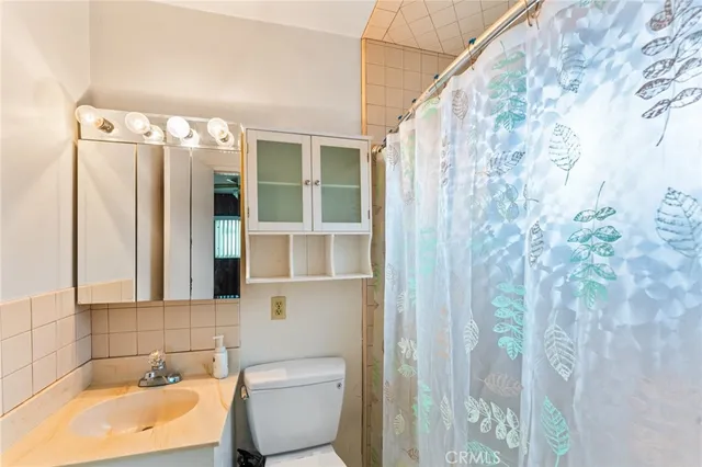 $910,000 | 2129 West 178th Street, Torrance, CA 90504