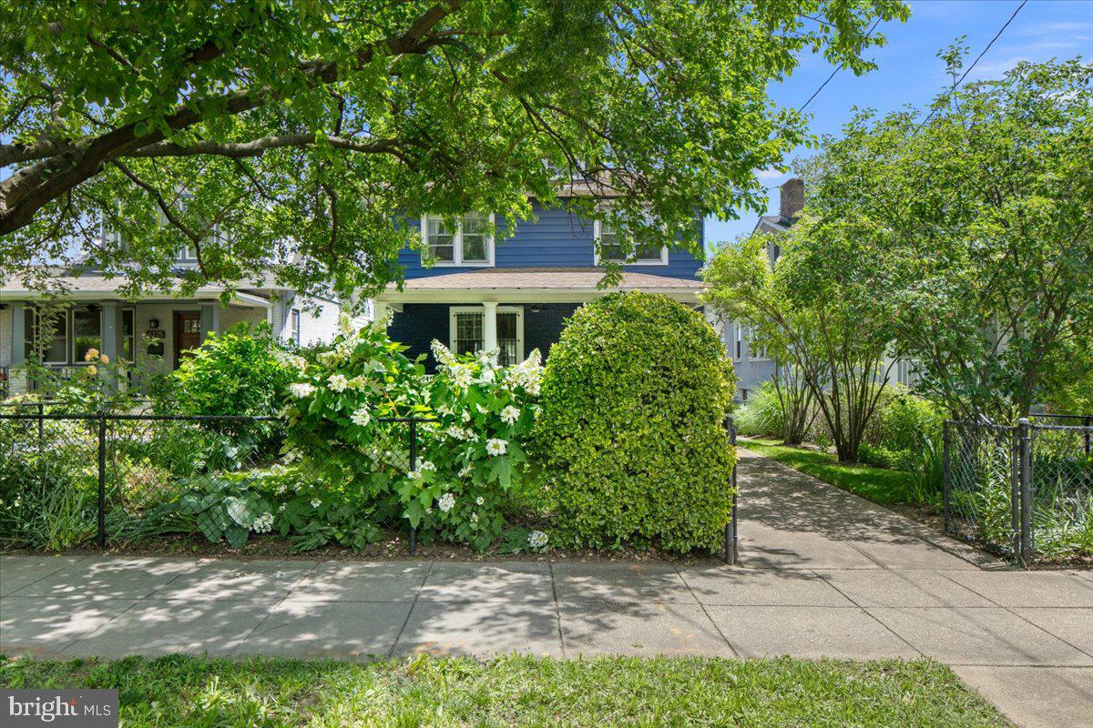 6721 Piney Branch Road Northwest Washington, DC 20012 - Photo 3 of 78