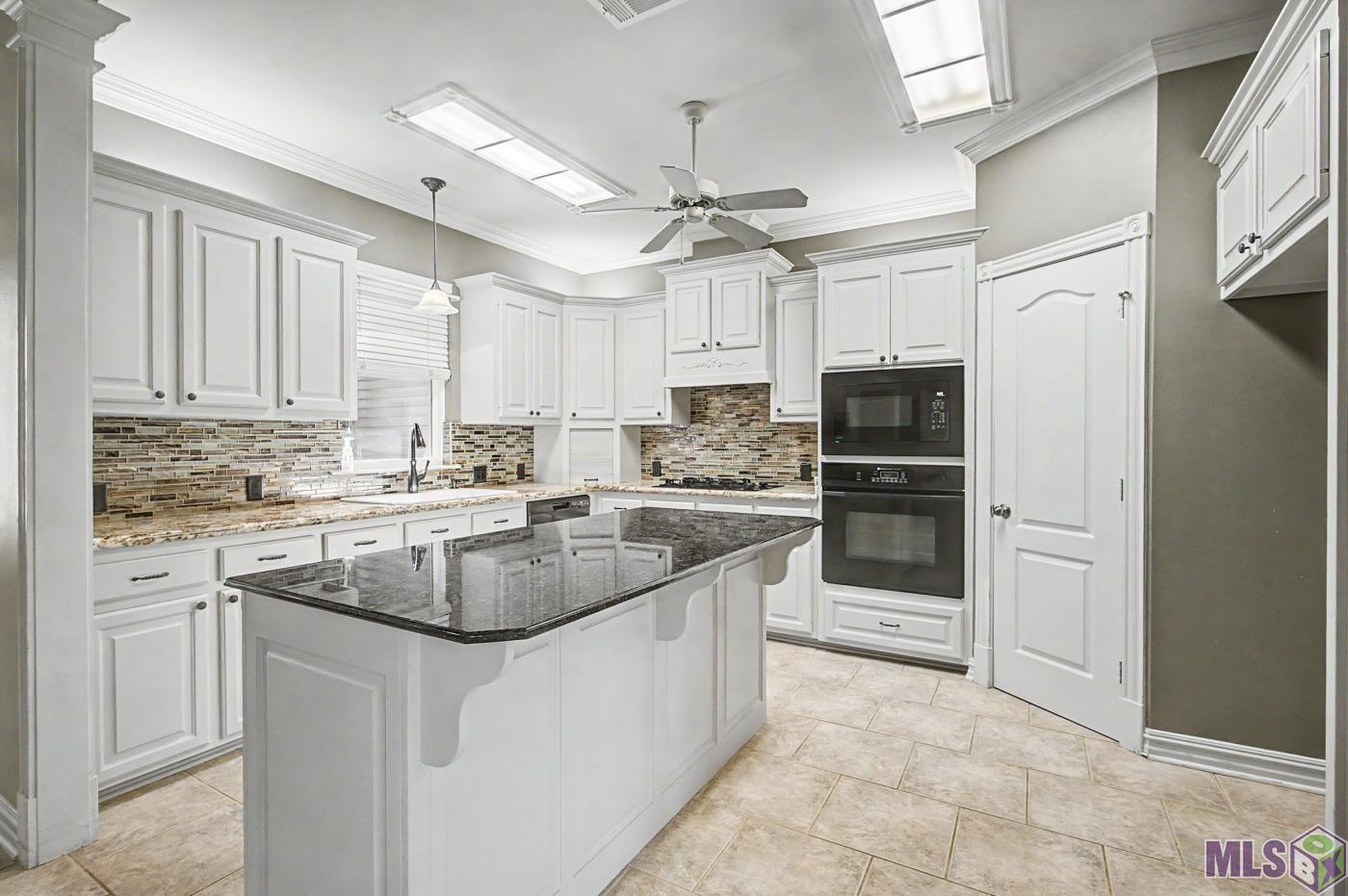 17219 Rue Village Prairieville, LA 70769 - Photo 8 of 23 Gallery Image 8
