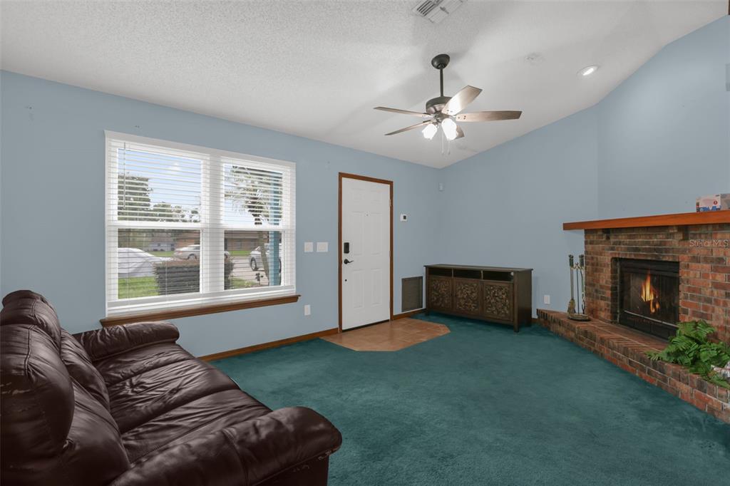 1762 Howland Boulevard Deltona, FL 32738 - Photo 9 of 32