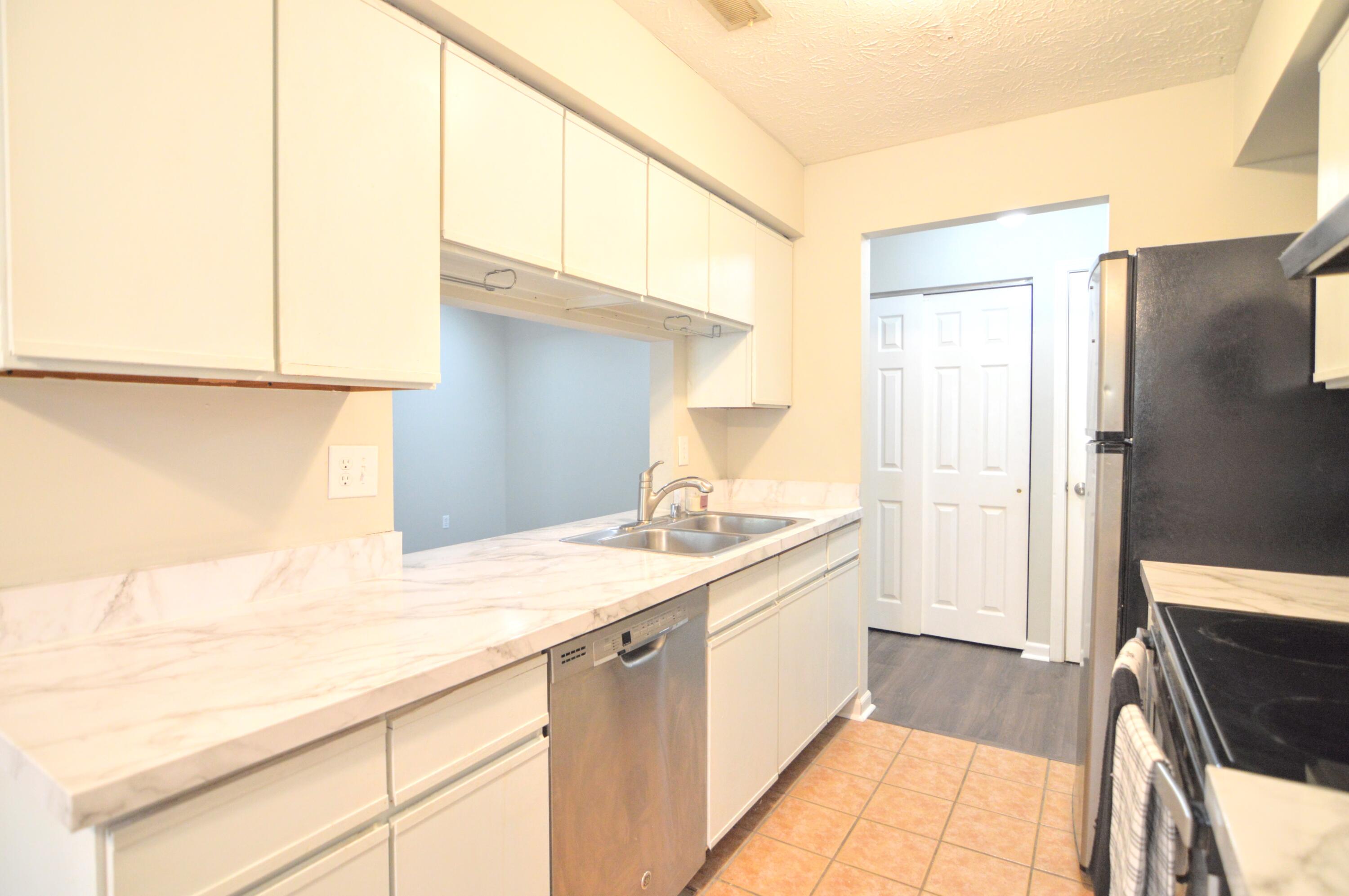 1008 Buckingham Court, Unit 8 Cold Spring, KY 41076 - Photo 8 of 49 Gallery Image 8