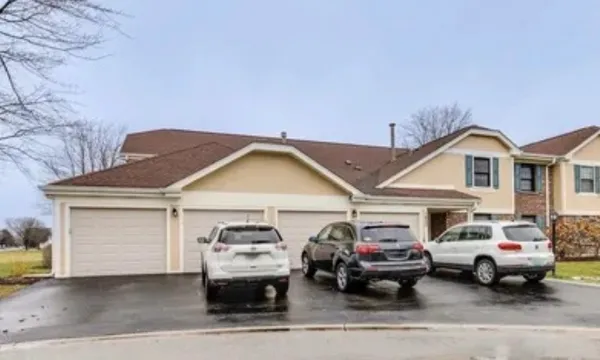 $317,000 | 1022 Boxwood Court, Unit A1, Wheeling, IL 60090