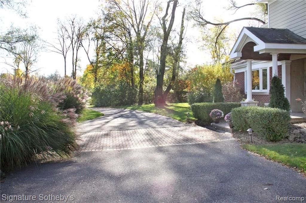 32275 Bingham Road Bingham Farms, MI 48025 - Photo 46 of 51