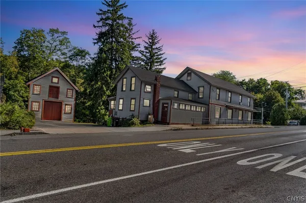 $375,000 | 6515 East Seneca Turnpike, De Witt, NY 13078