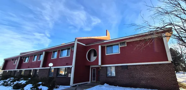 $655 | 16 Green River Road, Unit 208, Morris, MN 56267