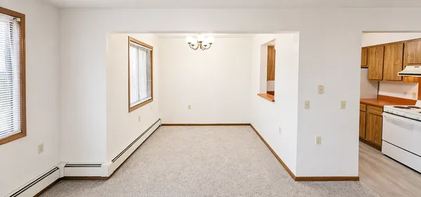 $655 | 16 Green River Road, Unit 208, Morris, MN 56267