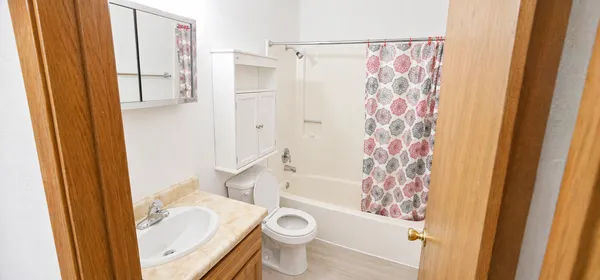 $655 | 16 Green River Road, Unit 208, Morris, MN 56267