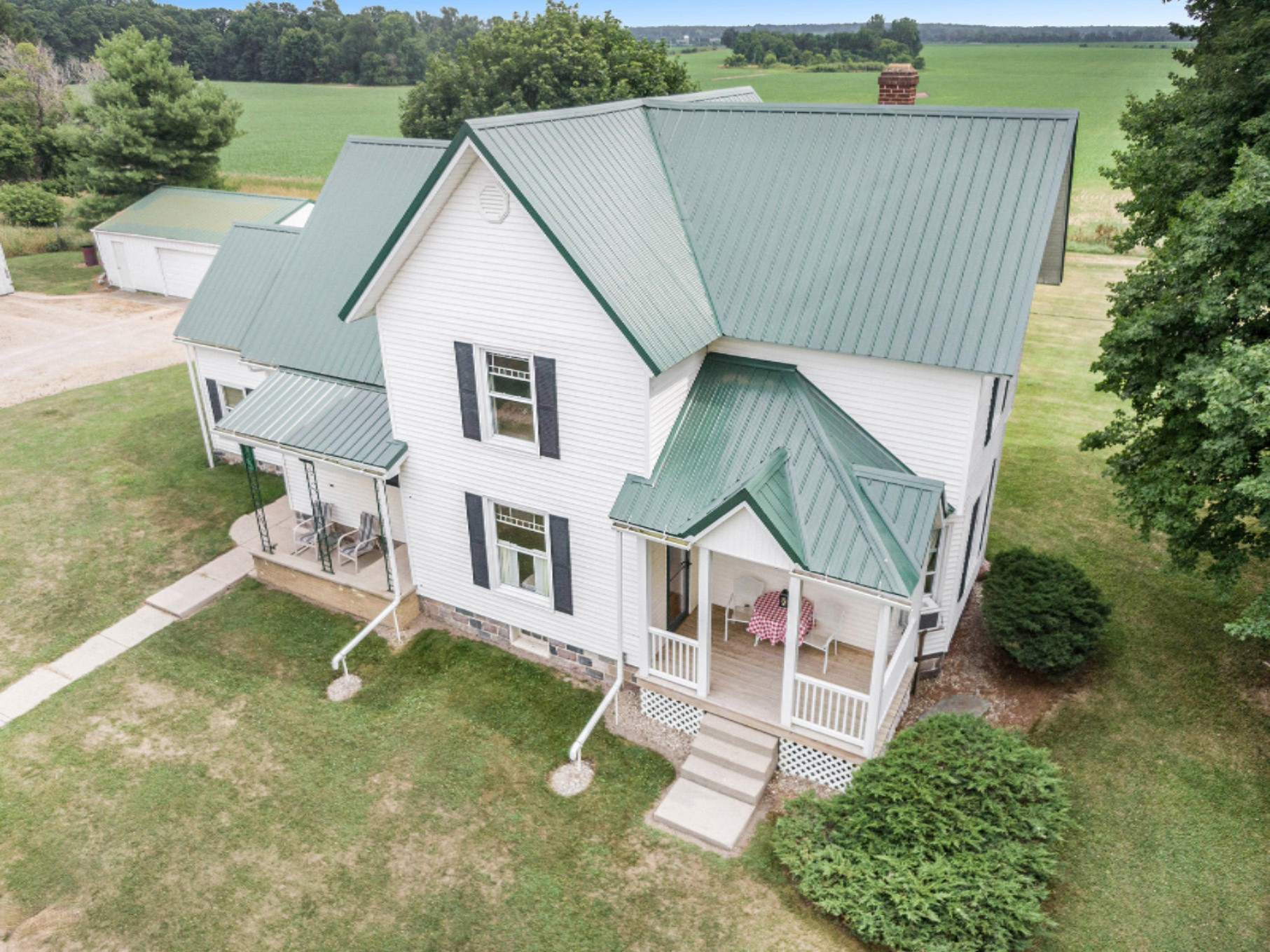 369 South Culver Road Colon, MI 49040 - Photo 3 of 31 DJI_0083