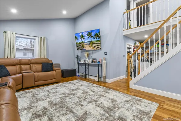 $699,000 | 1 Linden Street, Coram, NY 11727