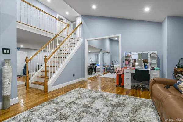 $699,000 | 1 Linden Street, Coram, NY 11727