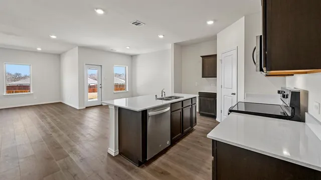 $323,990 | 3343 Spaulding Drive, Paris, TX 75460