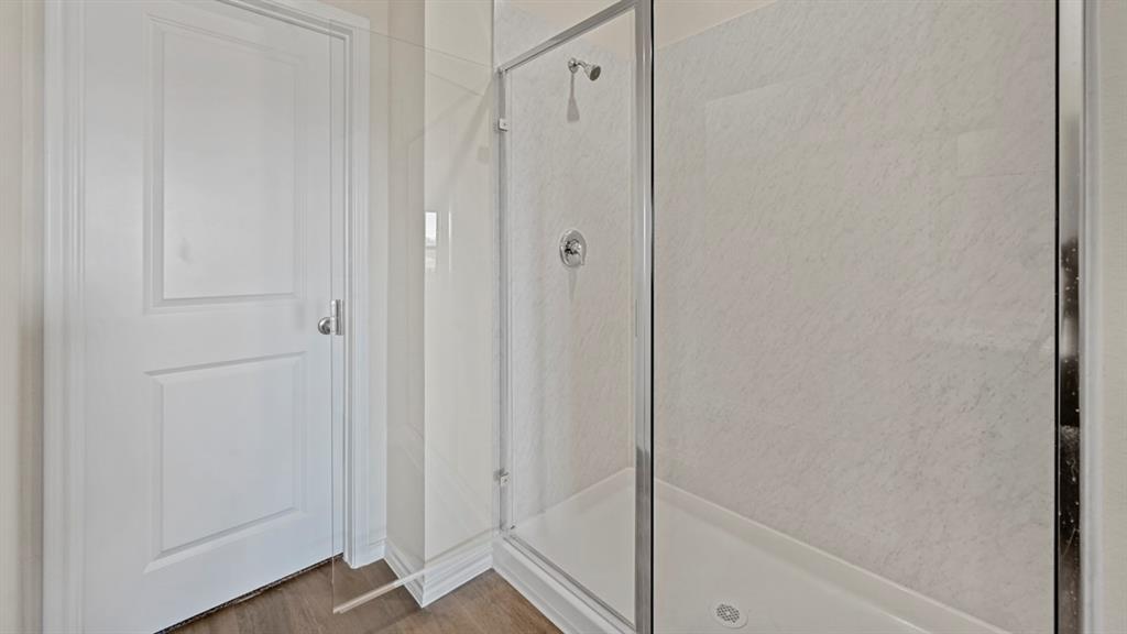 3343 Spaulding Drive Paris, TX 75460 - Photo 3 of 35 a bathroom with a shower