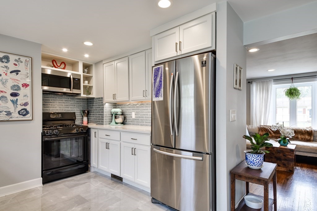 27 Indian Spring Road Ashland, MA 01721 - Photo 8 of 25