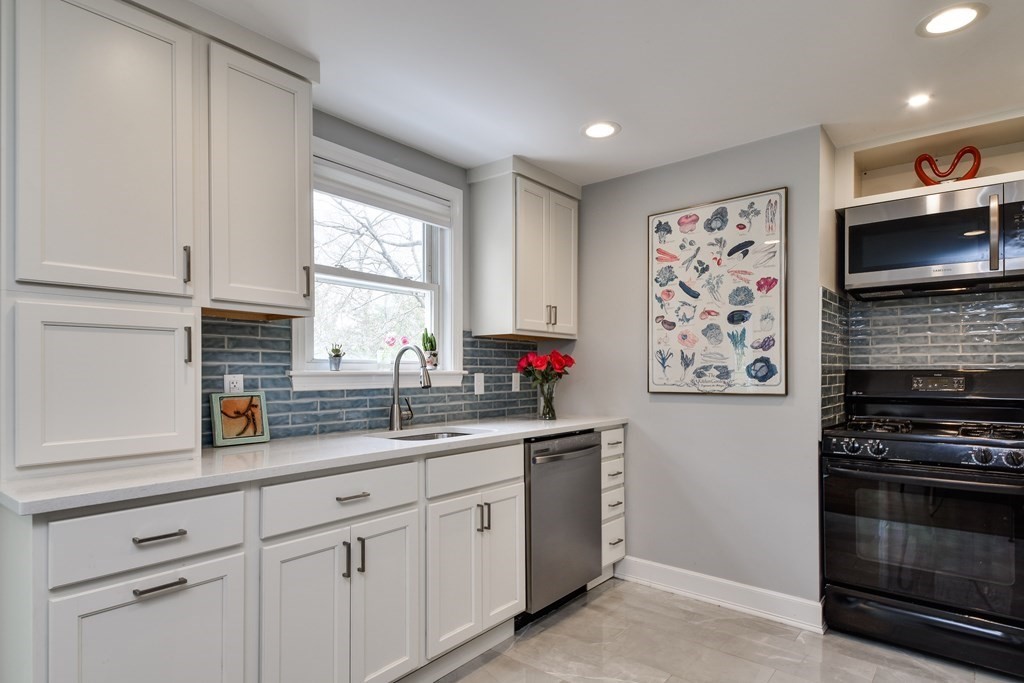 27 Indian Spring Road Ashland, MA 01721 - Photo 9 of 25