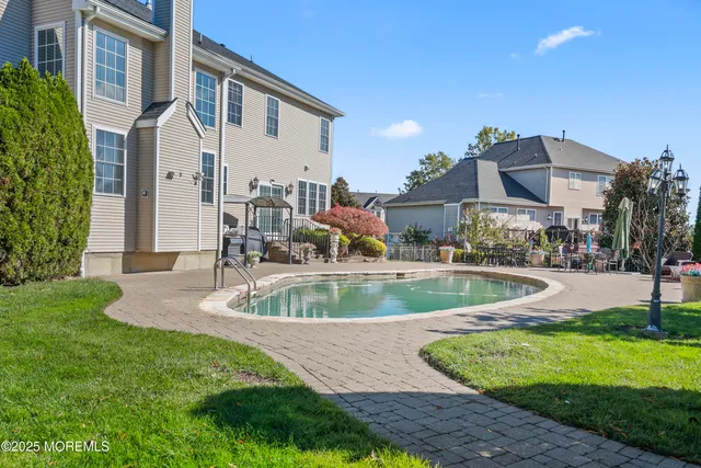 $1,299,900 | 6 Cornell Court, Freehold, NJ 07728