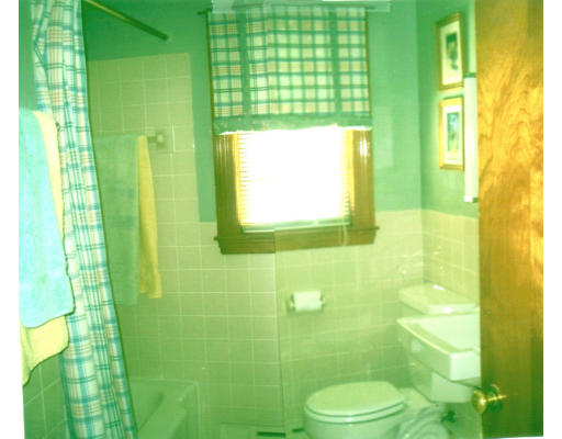 18 Curtis Road Framingham, MA 01702 - Photo 8 of 10 Gallery Image 8