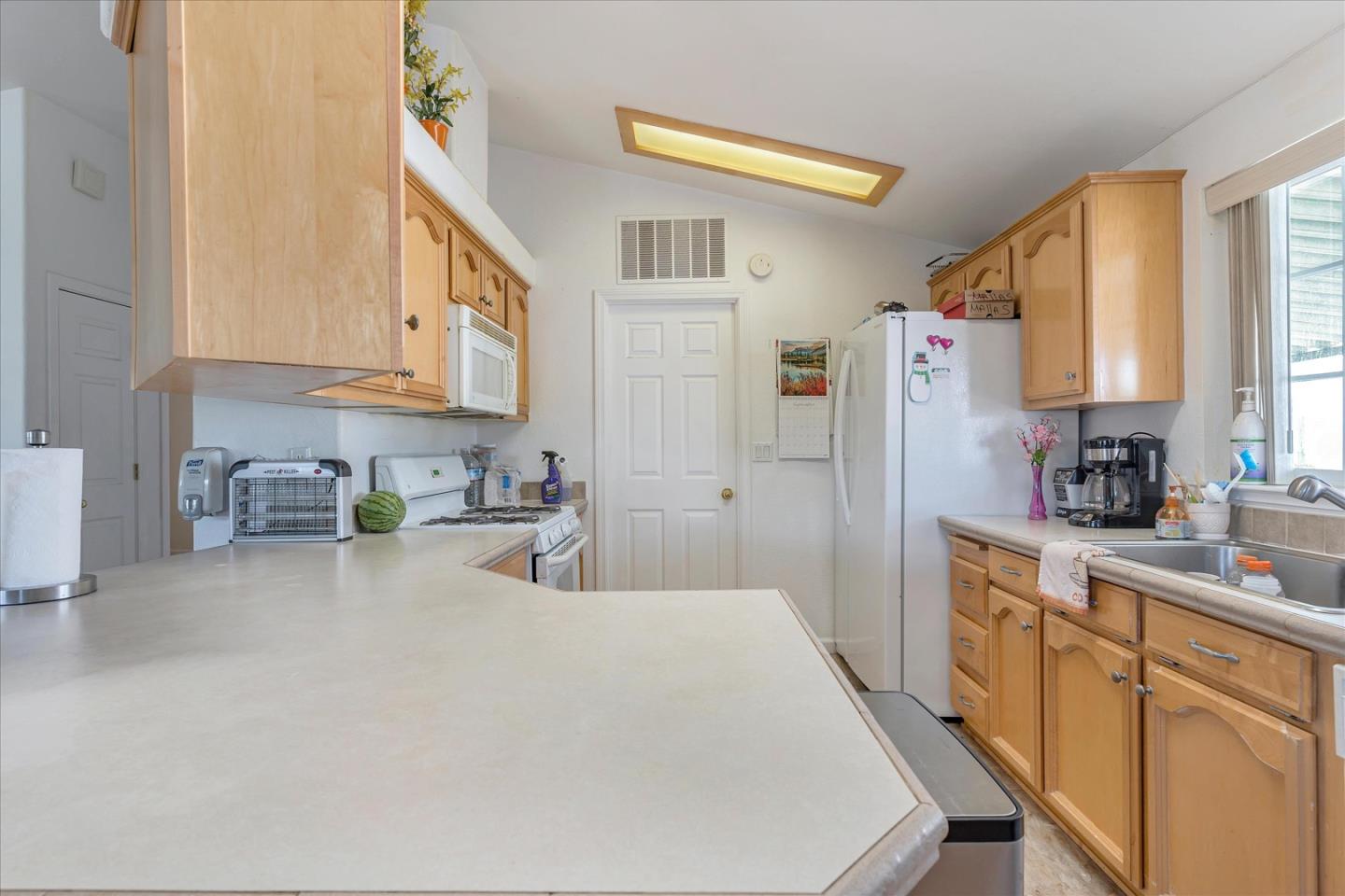 2900 Fairview Road, Unit 14 Hollister, CA 95023 - Photo 14 of 31 Gallery Image 14