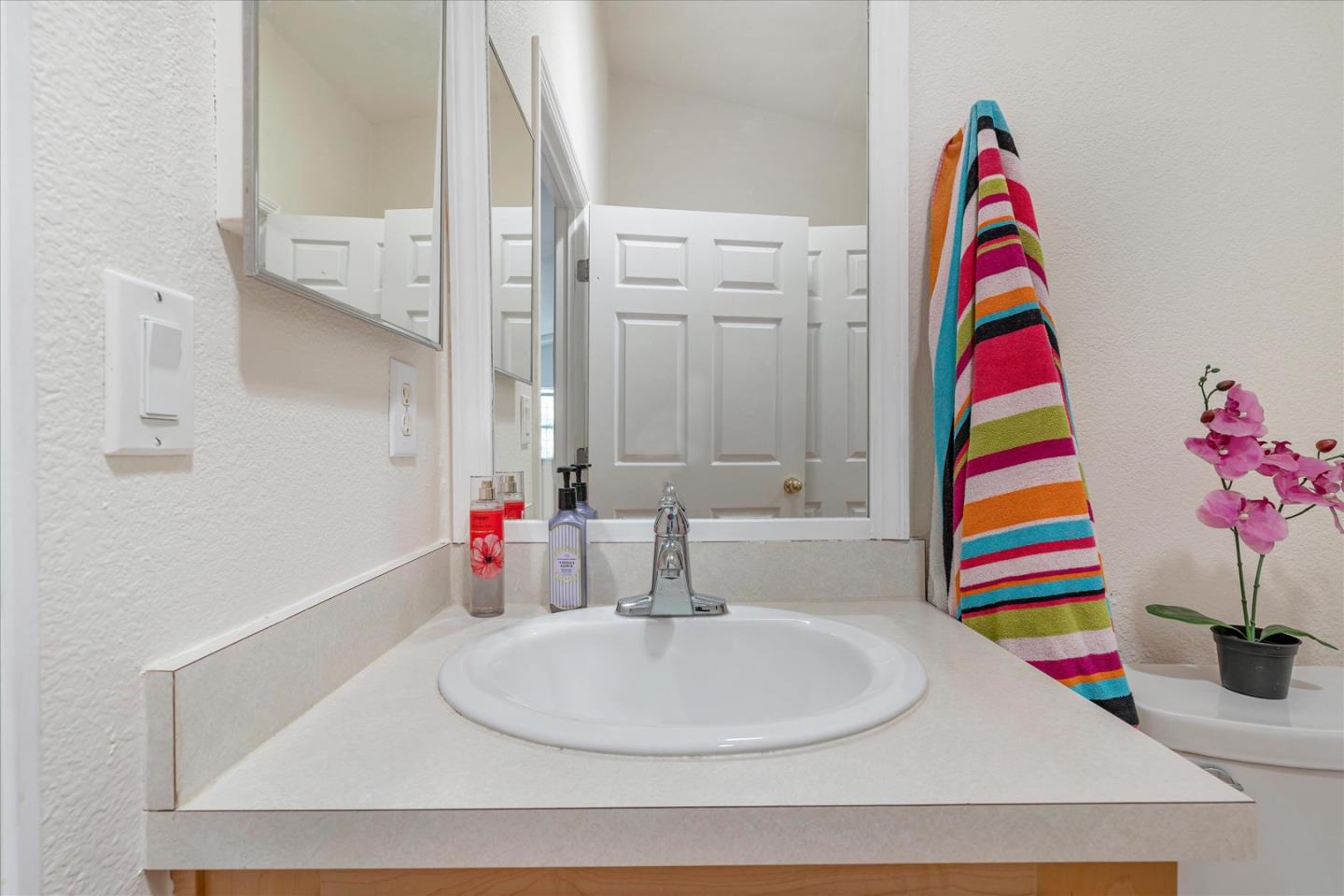 2900 Fairview Road, Unit 14 Hollister, CA 95023 - Photo 23 of 31 Gallery Image 23