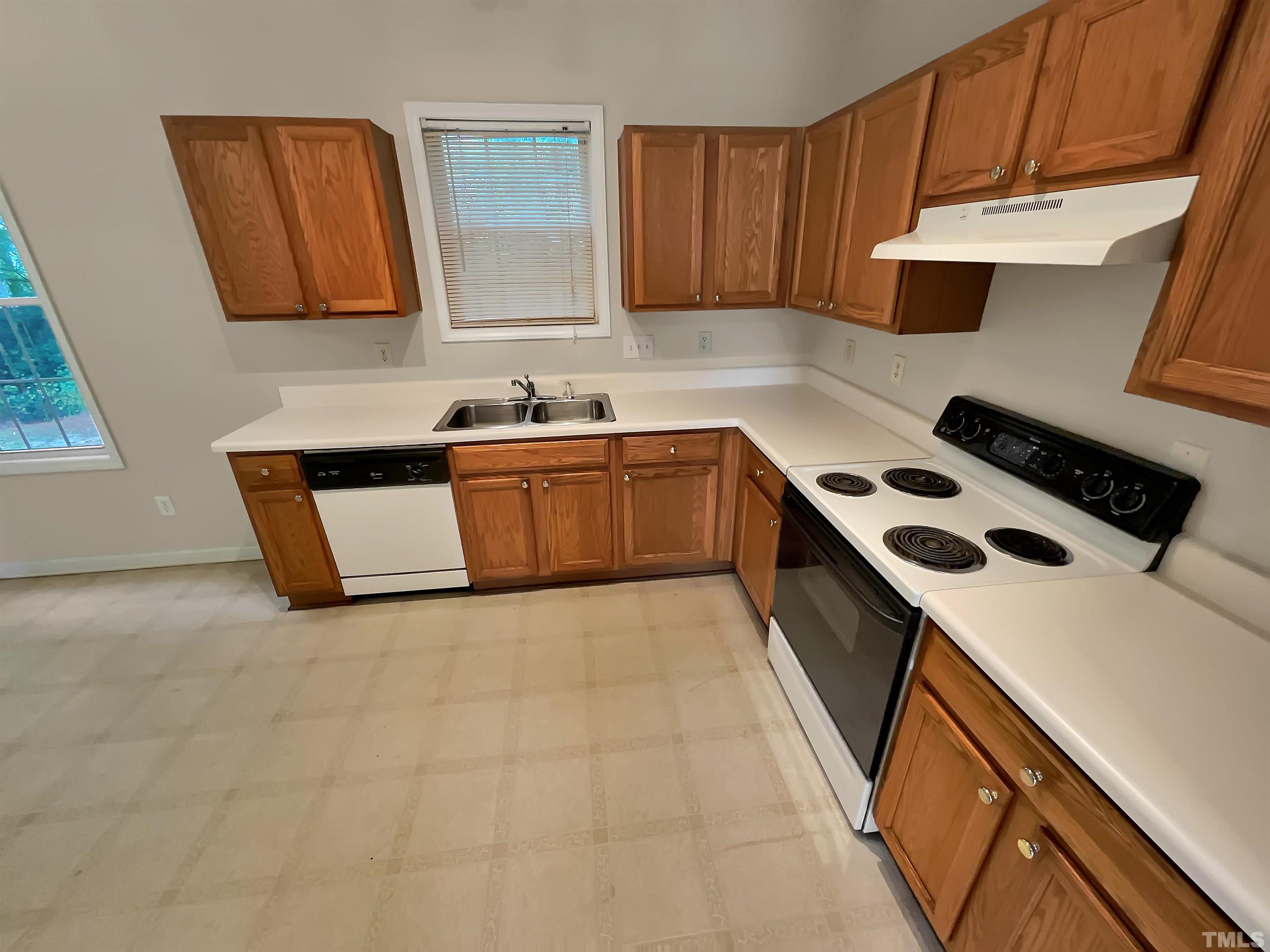 8325 Neuse Lawn Road Raleigh, NC 27616 - Photo 4 of 20 Gallery Image 4