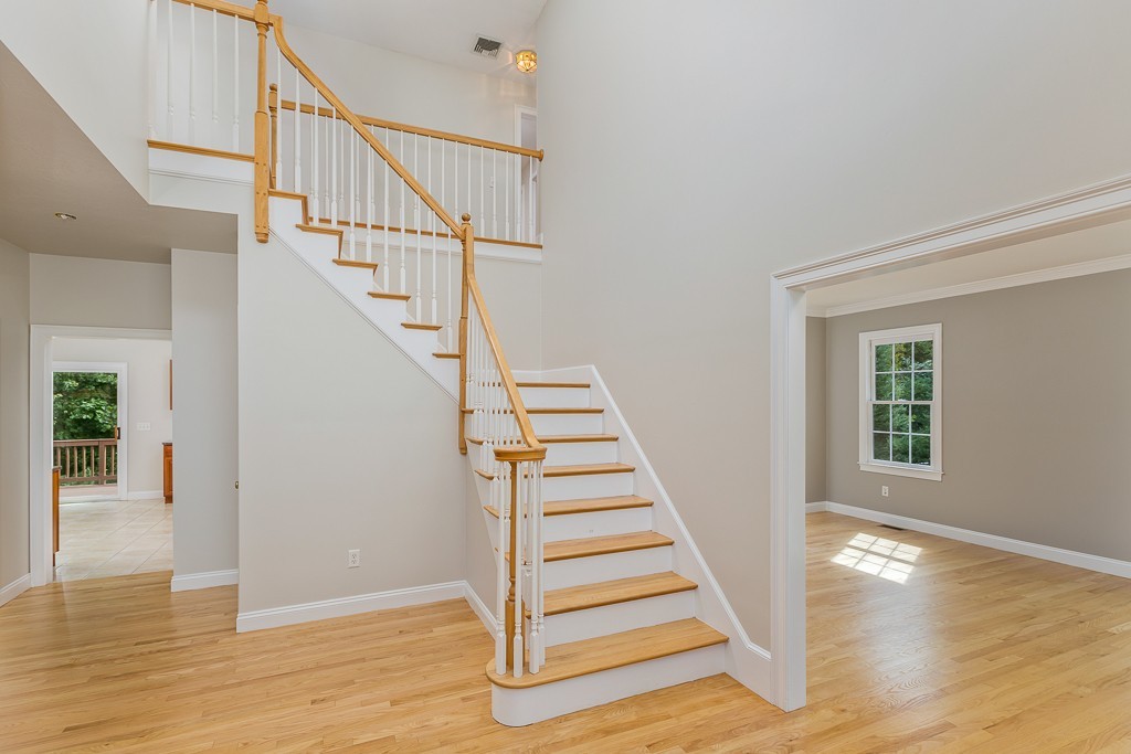 24 Falcon Ridge Drive Hopkinton, MA 01748 - Photo 3 of 29