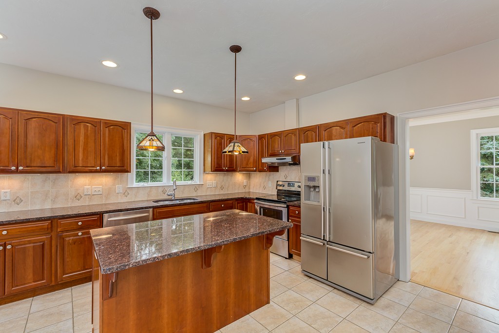 24 Falcon Ridge Drive Hopkinton, MA 01748 - Photo 7 of 29