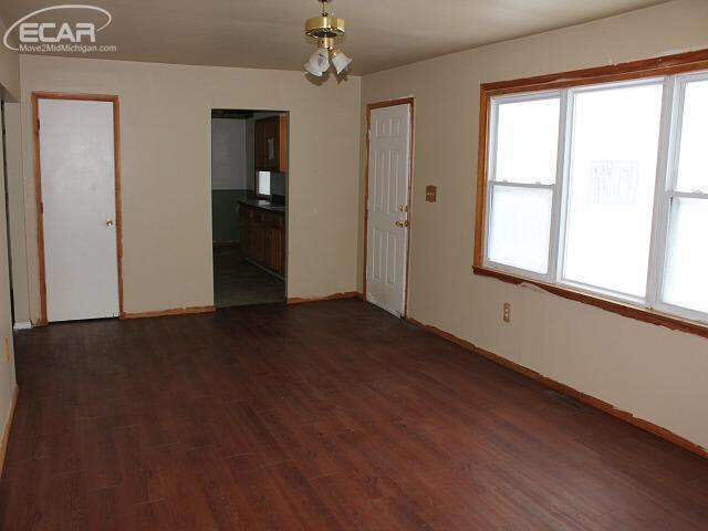 11615 Vernon Road Bancroft, MI 48414 - Photo 12 of 18 20458447-12.JPG