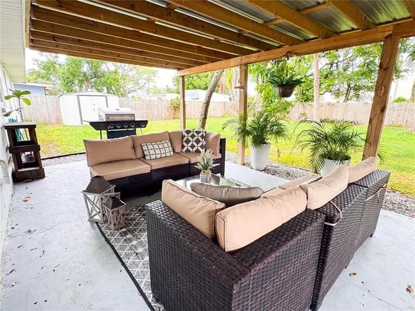 $315,000 | 9616 Pineridge Avenue, Riverview, FL 33578