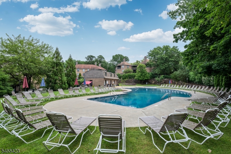 181 Long Hill Road, Unit 10 Little Falls, NJ 07424 - Photo 28 of 28 Gallery Image 28