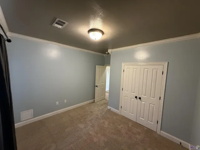 $1,900 | 17734 Spring Creek Drive, Baton Rouge, LA 70817