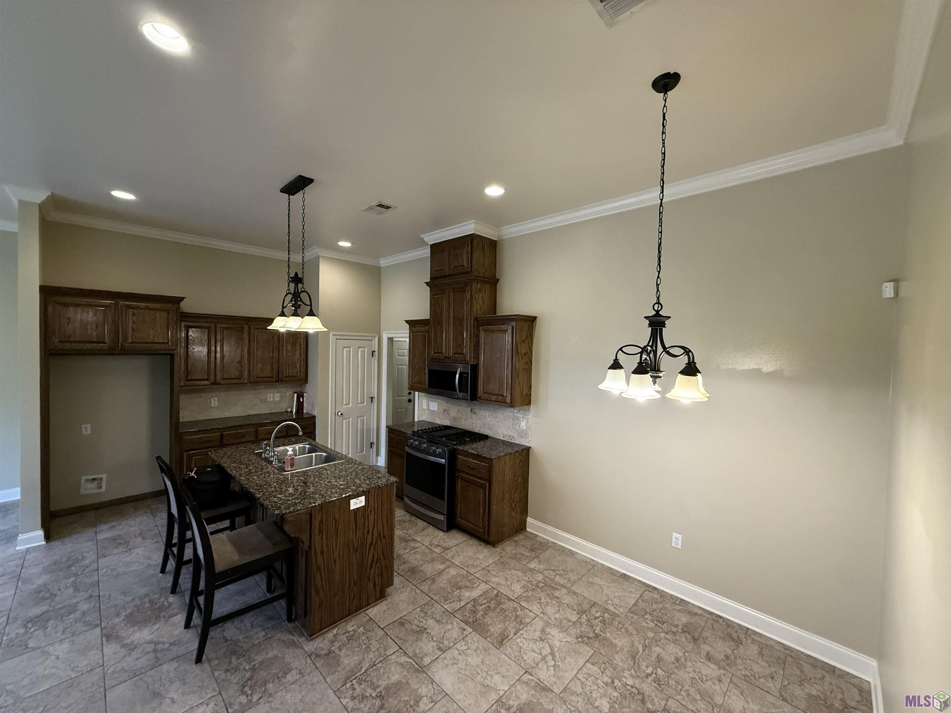 17734 Spring Creek Drive Baton Rouge, LA 70817 - Photo 7 of 27