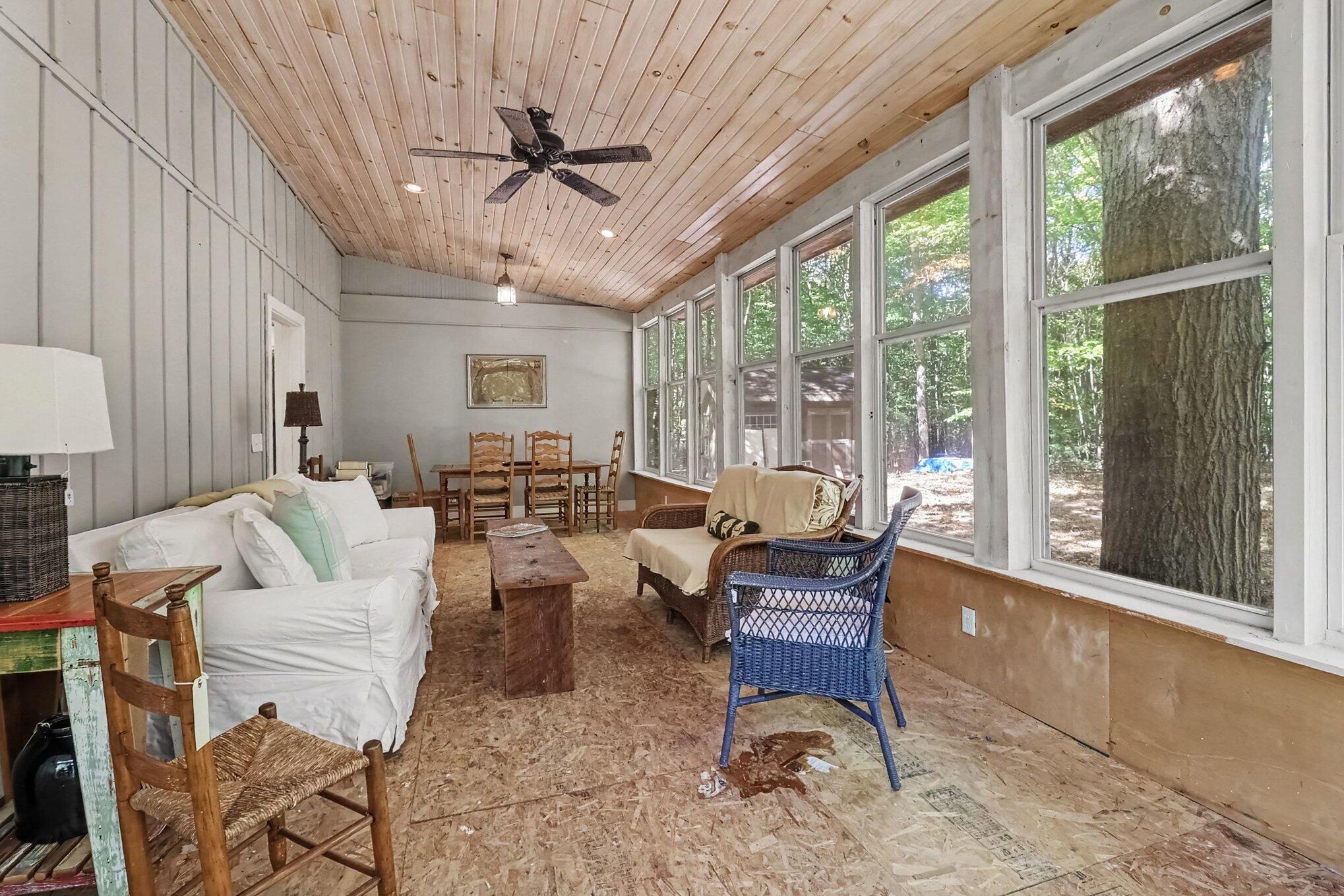 6610 Middleton Road Ludington, MI 49431 - Photo 20 of 31 4 season porch