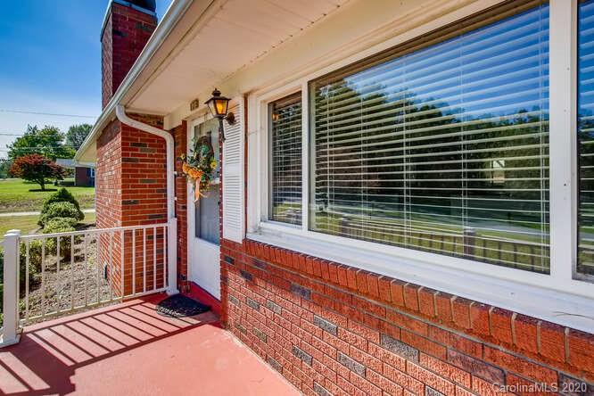 123 Irish Potato Road Concord, NC 28025 - Photo 4 of 29 Gallery Image 4
