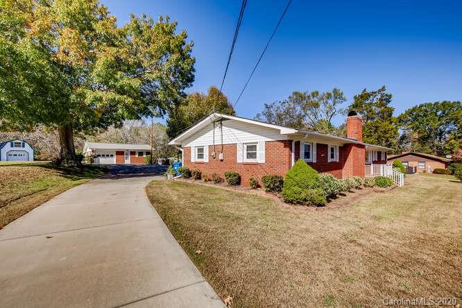 123 Irish Potato Road Concord, NC 28025 - Photo 5 of 29 Gallery Image 5