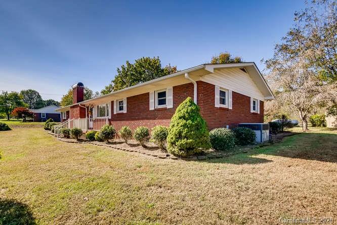123 Irish Potato Road Concord, NC 28025 - Photo 6 of 29 Gallery Image 6