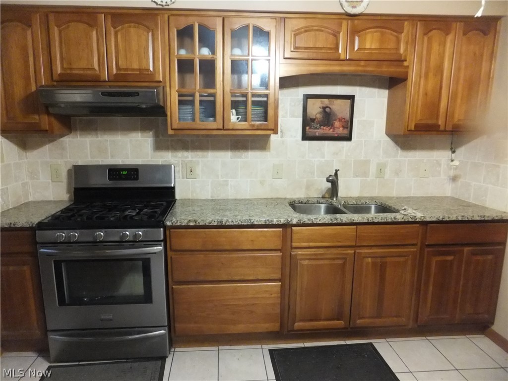 8605 Biddulph Road Brooklyn, OH 44144 - Photo 5 of 24