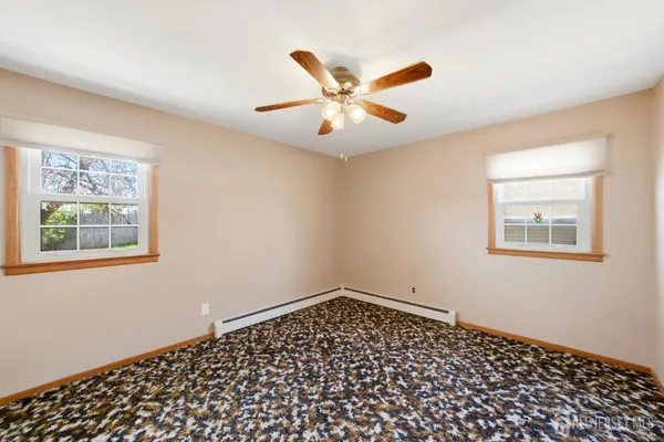 $529,999 | 246 East Henry Place, Iselin, NJ 08830