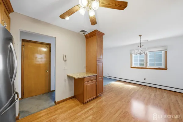 $529,999 | 246 East Henry Place, Iselin, NJ 08830
