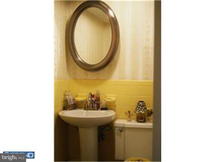 48 Bayberry Road Ewing, NJ 08618 - Photo 18 of 19 Gallery Image 18