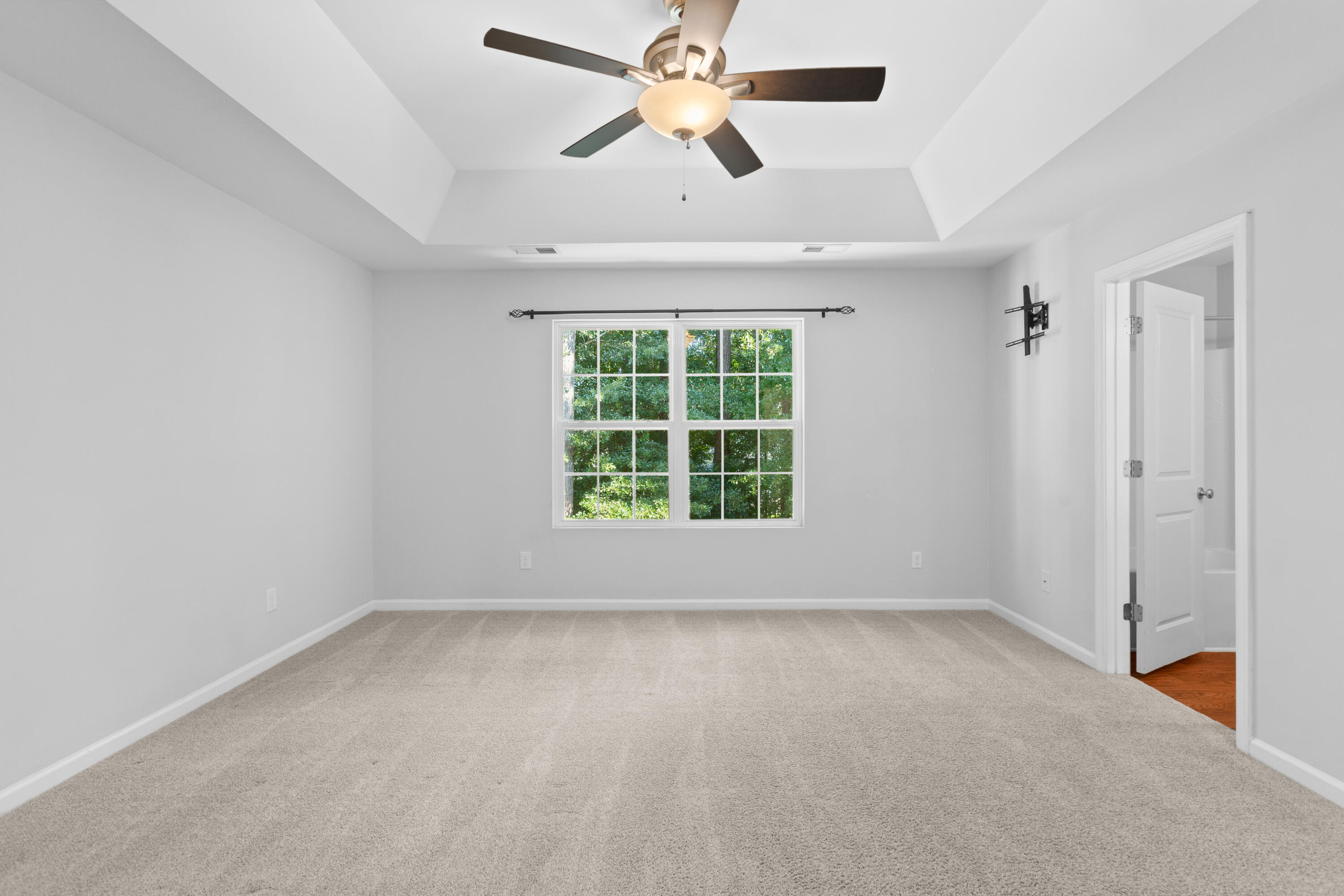 8926 Cat Tail Pond Road Summerville, SC 29485 - Photo 13 of 24 8926CatTailPond.NicoleBurbagePhoto-13