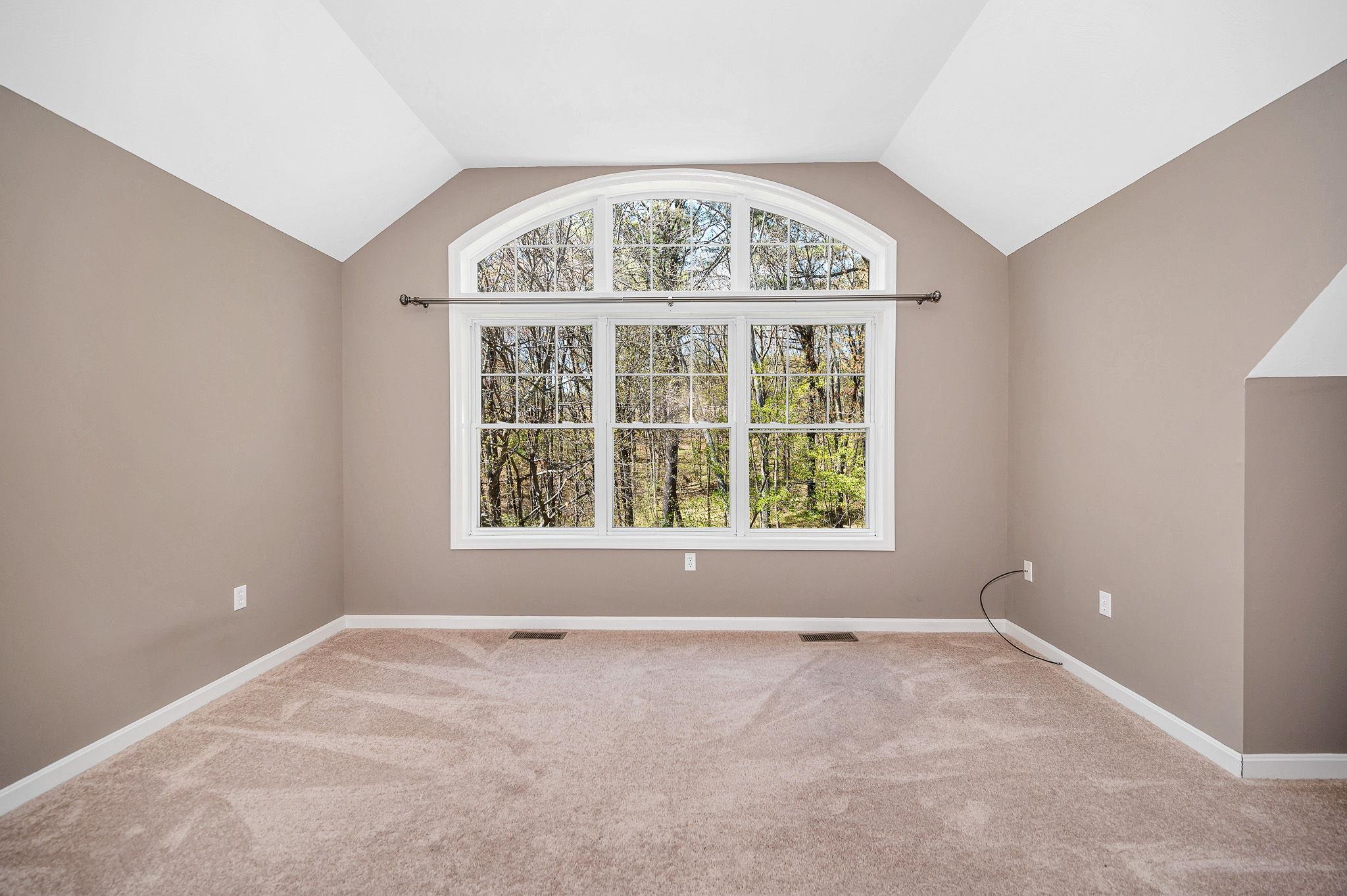 81 Hackett Hill Road, Unit 12 Manchester, NH 03102 - Photo 17 of 39
