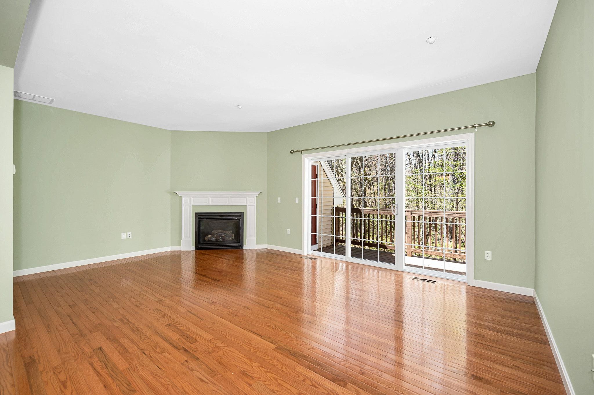 81 Hackett Hill Road, Unit 12 Manchester, NH 03102 - Photo 8 of 39