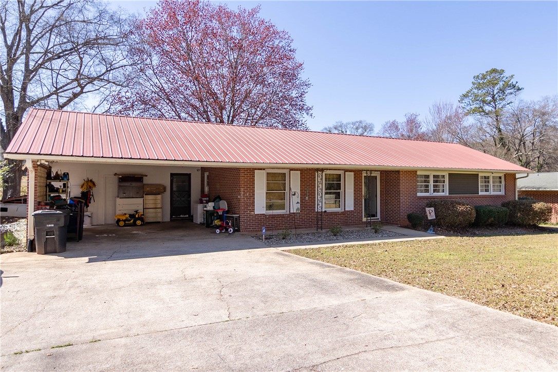 315 Hembree Road Anderson, SC 29625 - Photo 3 of 24 Gallery Image 3