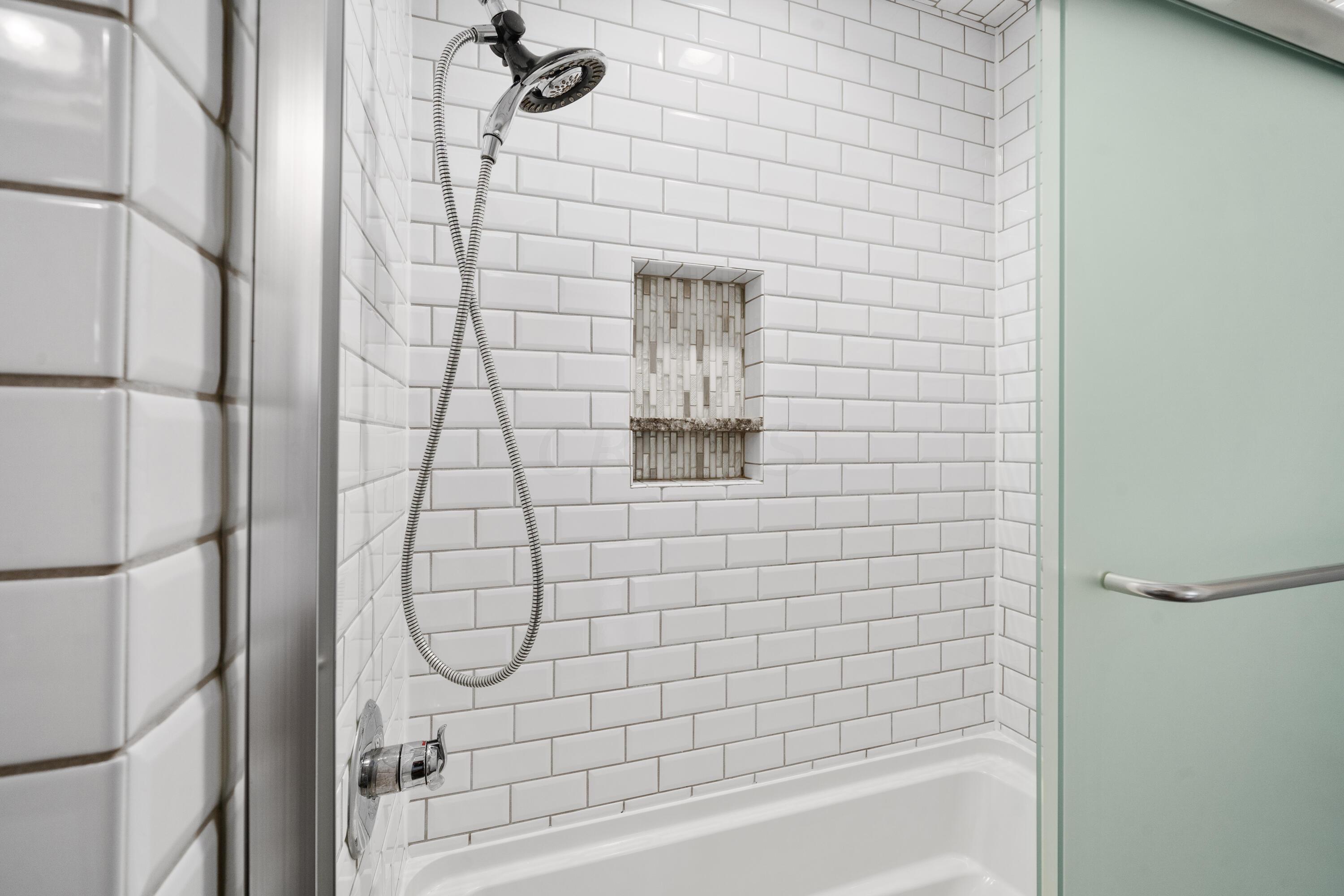 3109 Edgefield Road Columbus, OH 43221 - Photo 12 of 35 Remodeled Full Bath
