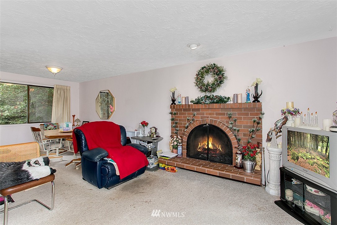 124 221st Street Southwest Bothell, WA 98021 - Photo 13 of 25