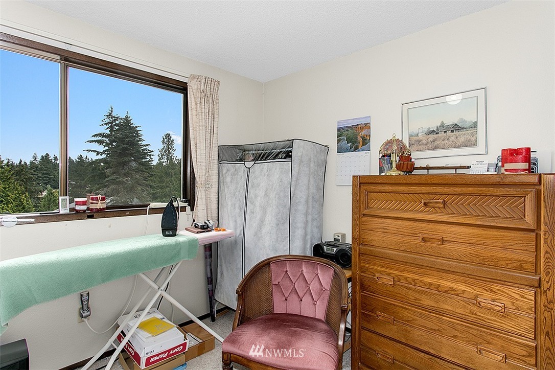 124 221st Street Southwest Bothell, WA 98021 - Photo 14 of 25
